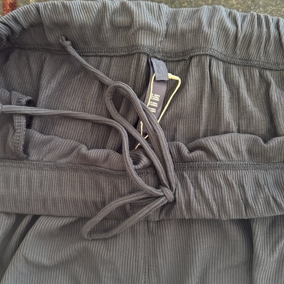 Skims Soft Lounge Loose Pant - Picture 4 of 10